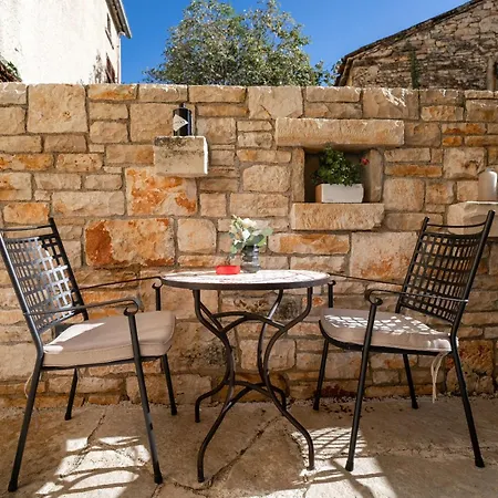 Della Croce Bed & Breakfast Svetvincenat