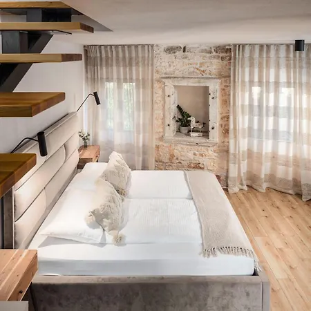 Della Croce Svetvinčenat