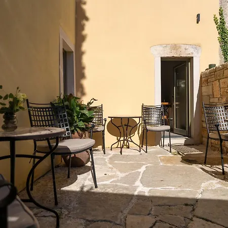 Della Croce Bed & Breakfast