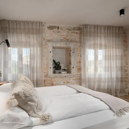 Bed & Breakfast Della Croce 4*