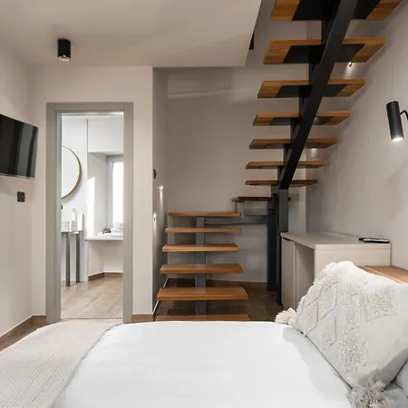 Della Croce Bed & Breakfast 4*