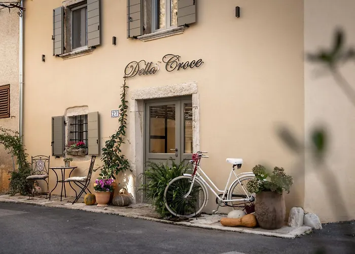 Couette-café Della Croce 4*