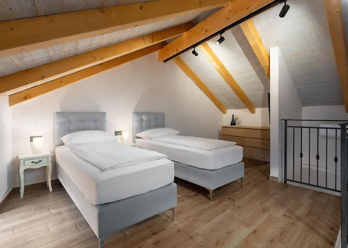 Della Croce Couette-café 4*